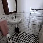 Roli Bacsi Haza